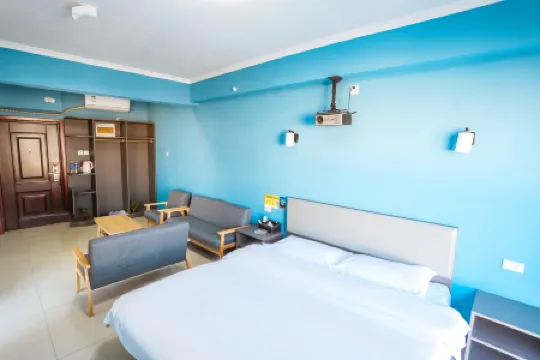 Pingdingshan Atour Hotel