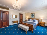 Grand Hotel Emerald Hotels near Kresty Prison