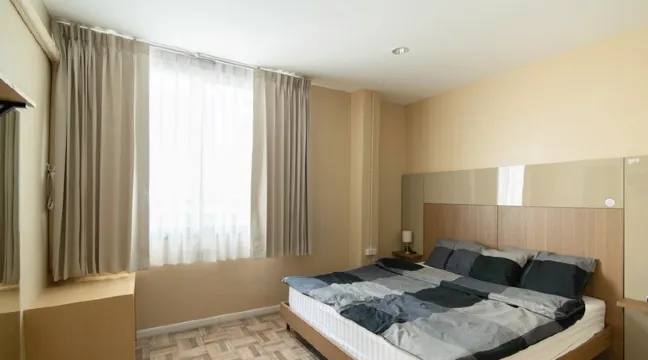 ห้องนอน 6 ห้อง