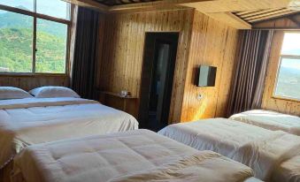 Furong Ancient Street Inn