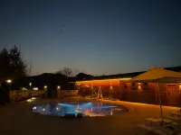 MounTours Resort Hotels in Lianshan