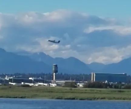 Vancouver airport hostel