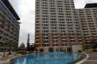 Sartika Apartment - Pools
