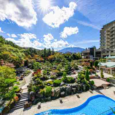 富士山温泉 ホテル鐘山苑 Hotel Exterior