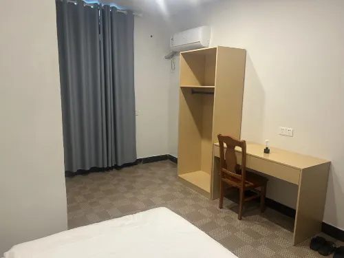 Xinglong Hotel