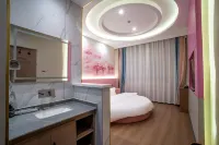 Colorful Danxia  Chenye Hotel فنادق في لين دزه