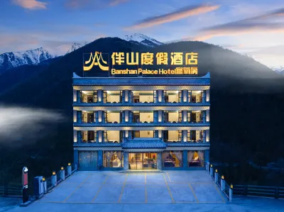 Siguniang Mountain Banshan Resort Hotel Hotel di Xiaojin