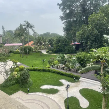 Huangjia Garden Hotel