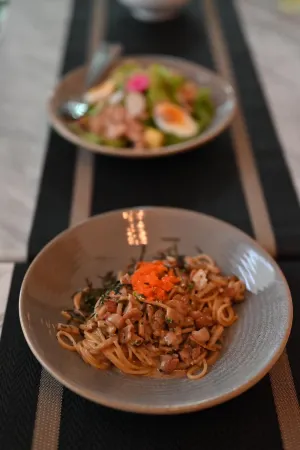 Penguin Villa Resort & Bistro Отели рядом с достопримечательностью «Wat Chong Lom»