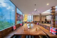 Ch'an Town Resorts - bar