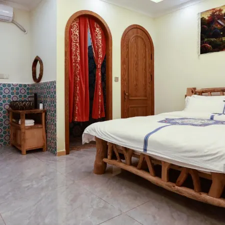 Bole Yujian Aliweng Homestay