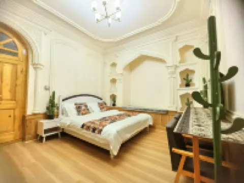 Jiangyun Hotel(The ancient city of Kashgar Scenic Area and the Grand Bazaar Store) Hotels in Kashgar City