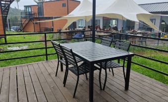 Gongliu County Qiaxi Chill-out Guesthouse