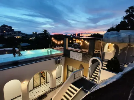 Taishan Yuequan Santorini Cave Hot Spring Villa