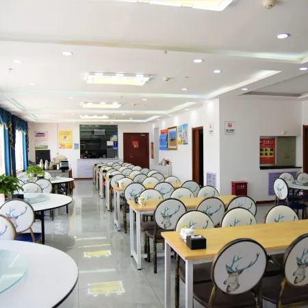 Mazongshan Linkai Hotel (Bianfang Building Branch)