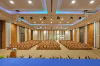 Welcome World Beachfront Resort