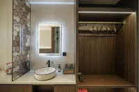 Burqin Qipan Hotel - Airport Shuttle