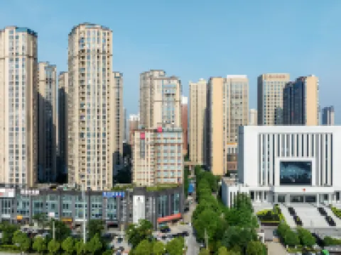 Echarmホテル(黄石大冶高速鉄道駅外灘首府) 大冶のホテル