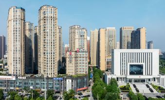 Echarm Hotel (Huangshi Daye High-speed Railway Station Bund Capital)