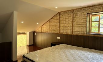 Ximoshanji Shared Courtyard