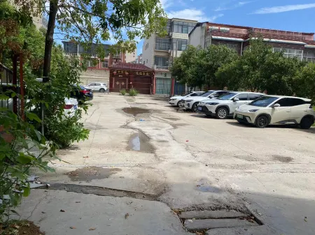 Xihua Rongyue Boutique Hotel Отели рядом с достопримечательностью «Jizi Reading Platform»