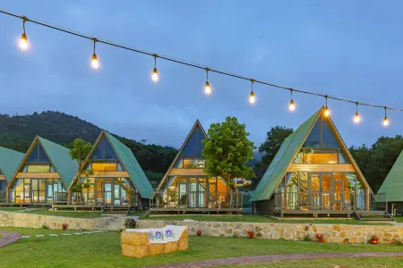 olive Отели рядом с достопримечательностью «Qing'aowan Astronomy Square»