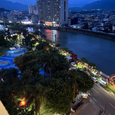 Vienna International Hotel (Heyuan Lianping Zhongxin Branch)