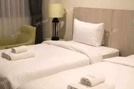 New le taihua business hotel (formerly purvis business hotel) Отели рядом с достопримечательностью «Huaxin College, Hebei University of Geosciences»