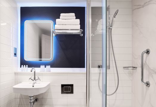 런던 지하철역 주변