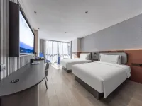 Tianjin Binhai  Third Avenue Atour Light Hotel Hotels near Tanggu