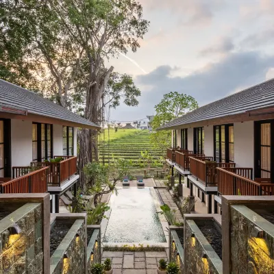 Paripadi Studio Canggu Hotels near Seseh