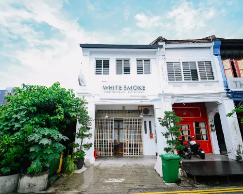 Swing & Pillows @ Armenian Victoria , Georgetown Penang Hotels near The Camera Museum