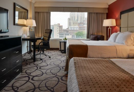 호텔 비교 분석 이미지