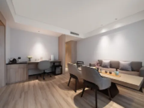 Atour Hotel (Lanzhou Xiguan Zhengning Road)