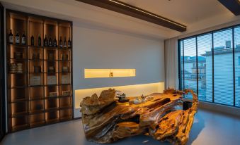 Dali Shanhe Hidden Luxury Hotel