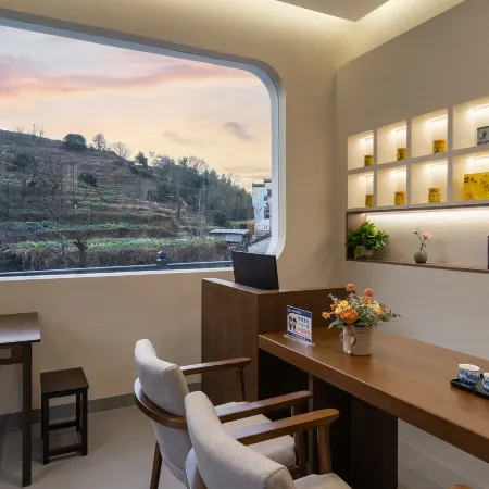 Huahai Shanyu PANORAMA·FLOWERS 270° Scenic Autumn Sun Design Boutique Stay (Huangling Scenic Area)