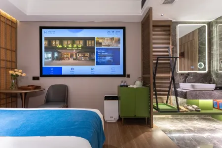 Aiwei Hotel (Shenzhen University Town Subway Station)