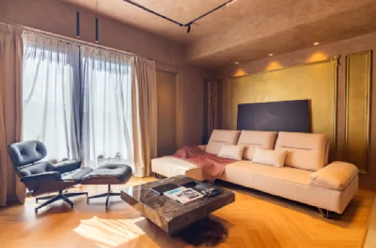 Tropicana 218 Premier Suites by ALV 住宿飯店