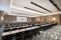 Home2 Suites by Hilton Fuyang Taihe Hotels in Taihe