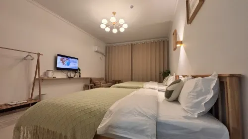 Shitai Mountain and Half Water Homestay