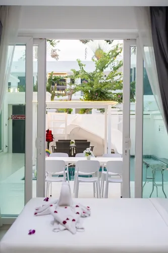 รูปภาพของไวท์เฮเว่น 4 ห้องนอน พูลวิลล่า - VVP31.2