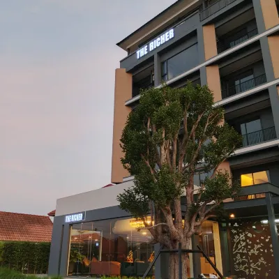 The Richer Hotels in 