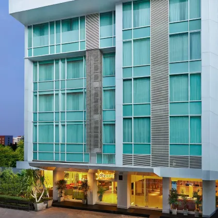Citypoint Hotel Отели рядом с достопримечательностью «Сой Ковбой»