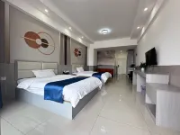 XIANGYUELAI HOTEL - Balkoner