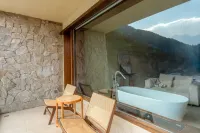 Muye Snowscape Lodge - Infinity Pools