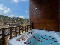 Xijiang Wants to stay in  Light Luxury Hotel (Observation Deck Branch) Hotels in Leishan