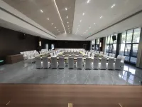 Jiulongshan Resort Hotel - Business
