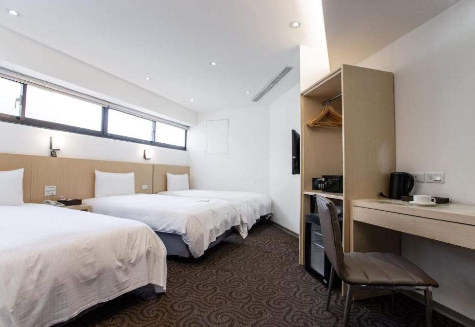 4. 허브 호텔 - ..