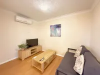 Karana Palms Resort - Airport Shuttle