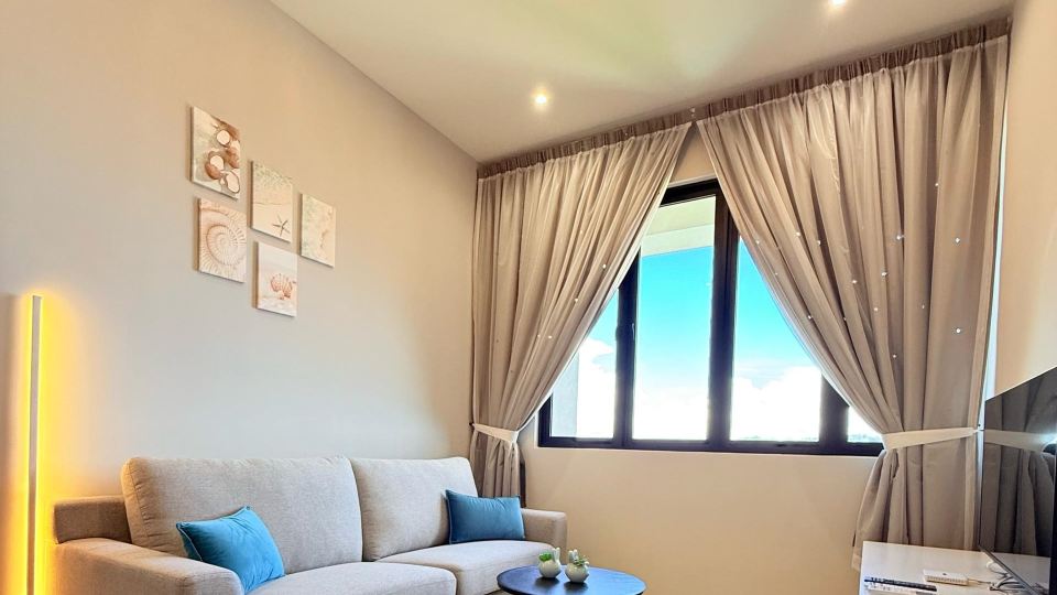 ICONIC REGENCY SERVICE RESIDENCES